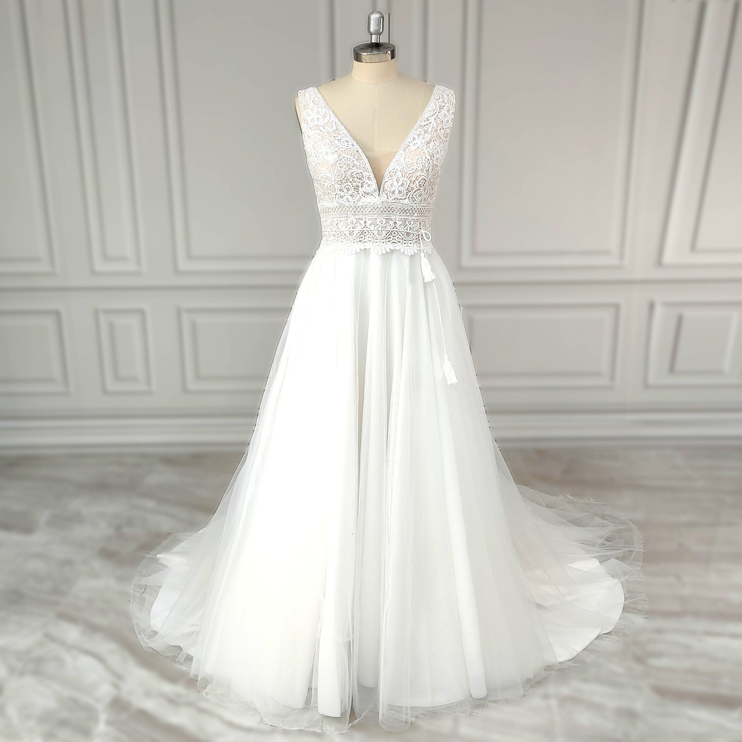 Bohemian-Luxe Crochet Lace Wedding Dress with Ethereal Tulle Skirt and Tassel