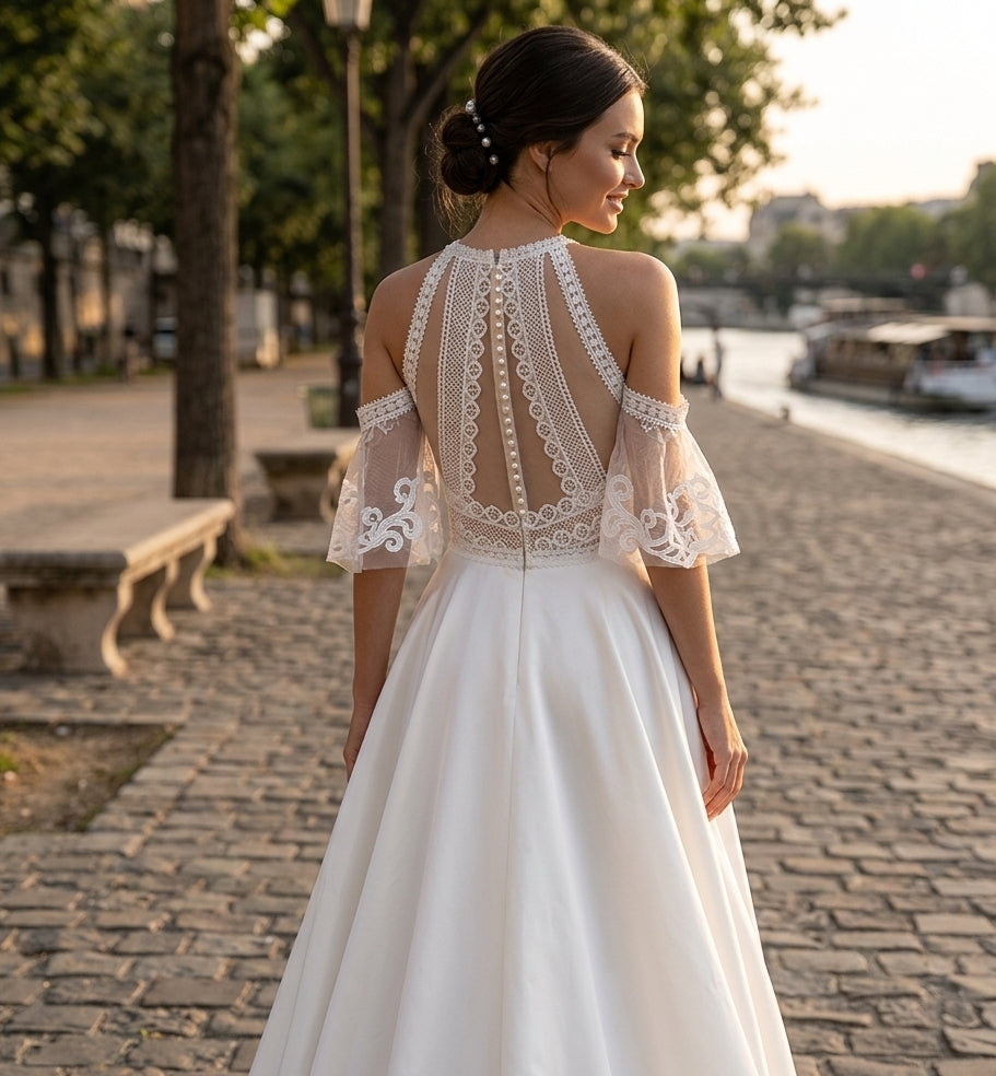 Sophisticated Halter-Neck Gown with Geometric Lace Bodice