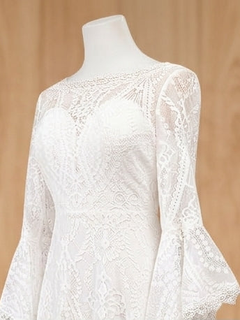 Vintage Bell-Sleeve Geometric Lace Gown